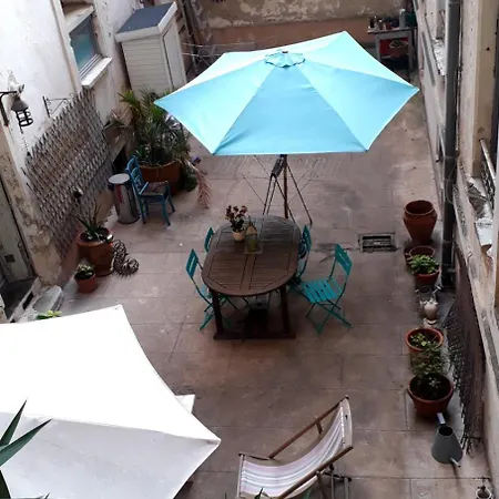 Place De La Comedie ! Apartment *